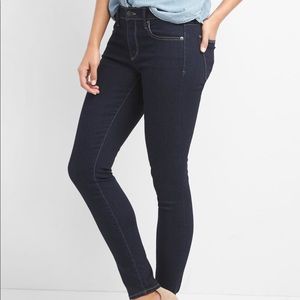 Gap Mid-Rise True Skinny Jeans